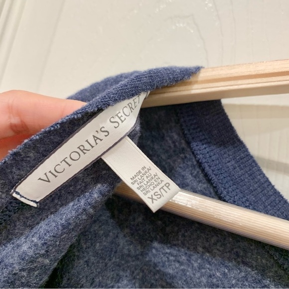 Victoria’s Secret Dark Blue Plunge Deep-V Knot Back Short Sleeve Sweatshirt Top - Picture 5 of 5